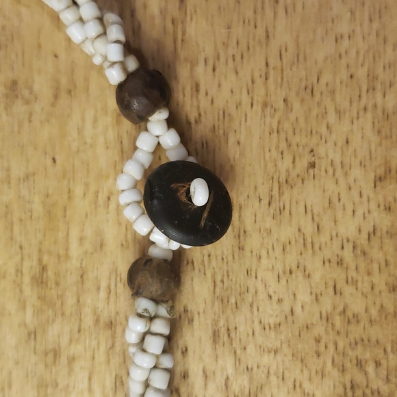 Shell and coral Necklace 19" - Picture 3 of 3